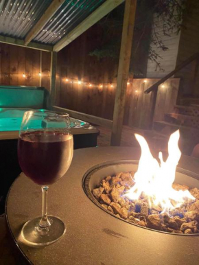 Jeans Place A Hot tub Oasis